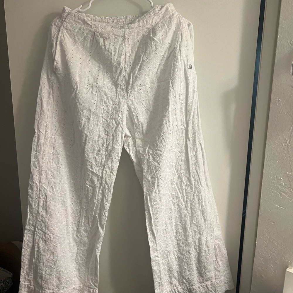 Roxy white eyelet pants